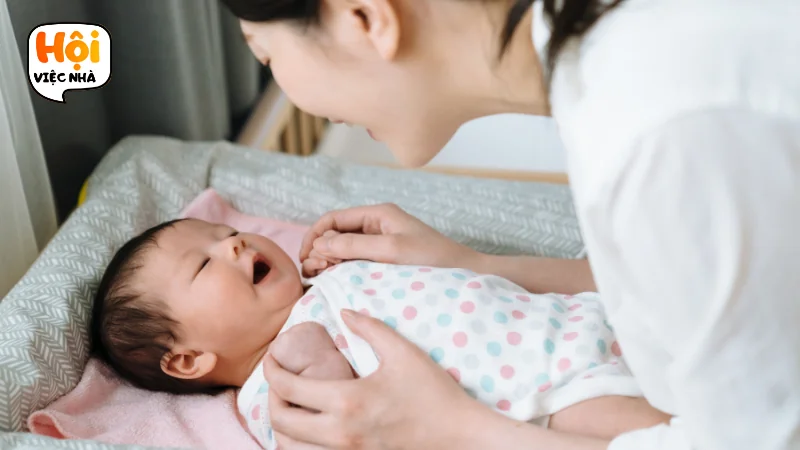 Các công việc trong dịch vụ chăm sóc trẻ sơ sinh tại nhà